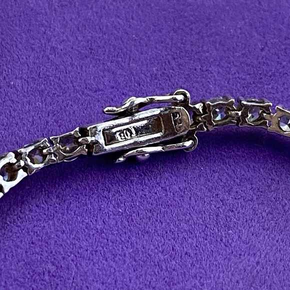 💛 Elegant Sterling Silver CZ Tennis Bracelet - Picture 3 of 6